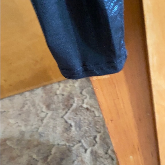 Faux leather leggings - Picture 3 of 4